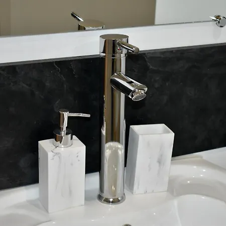 La Domus Lemaitre 7, Wifi, 2 Chambres, Parking Apartamento Bavay