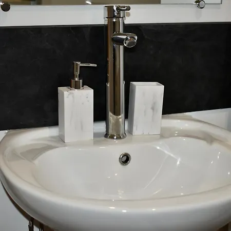 La Domus Lemaitre 7, Wifi, 2 Chambres, Parking * Bavay